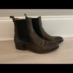 Frye Melissa Chelsea boots in deep mahogany